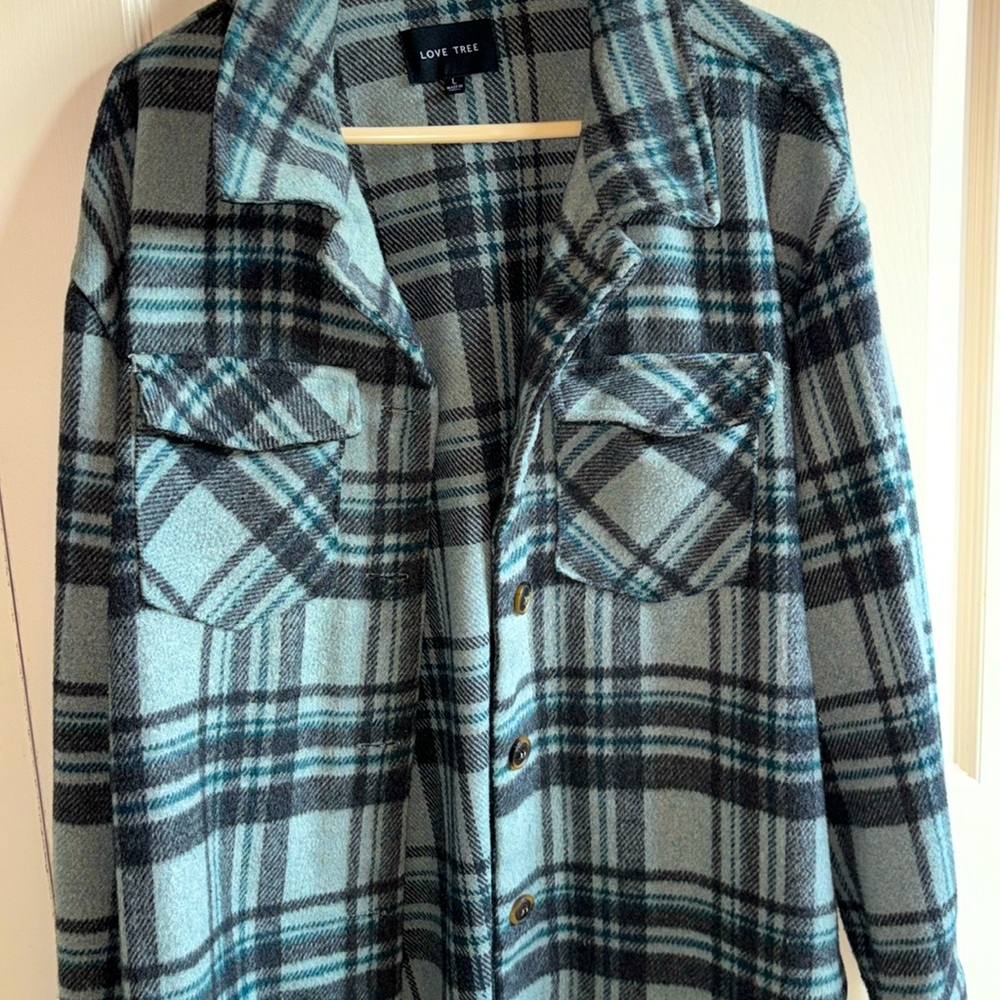 Great Condition green and black Shecket size L feels like wool by Love Tree